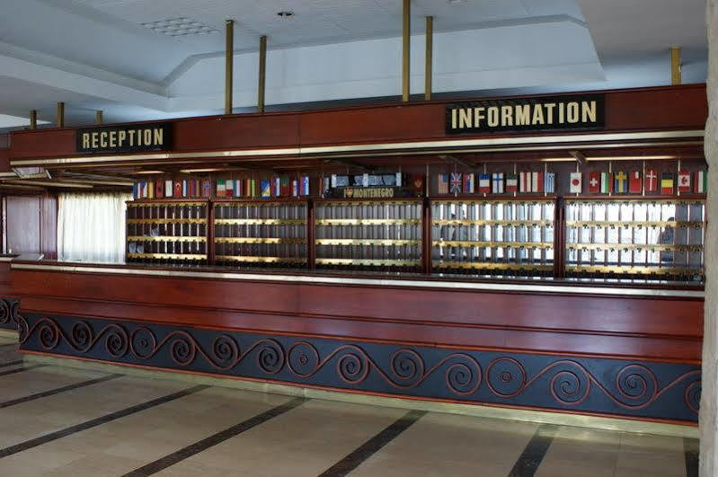 Hotel Grand Цетинє Інтер'єр фото
